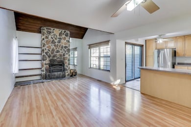 740 Chandler Rd unit U85, Gurnee, IL 60031 - photo 4