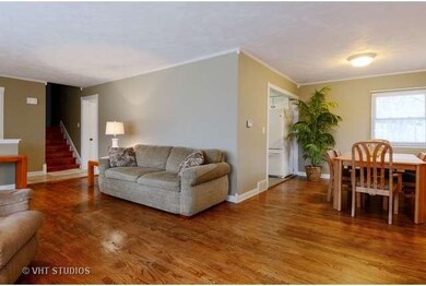 109 Sycamore Dr, Naperville, IL 60540 - photo 6