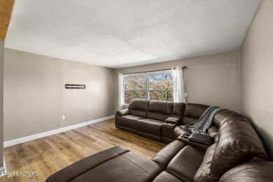 04-6439-Henegar-Rd-Corryton-TN-4