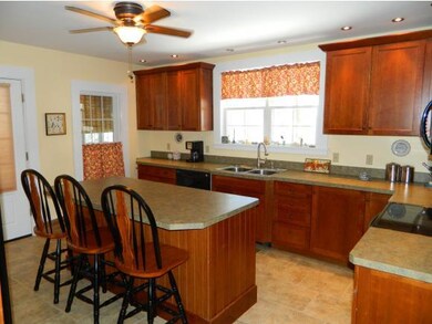 33 South St, Littleton, NH 03561 - photo 3