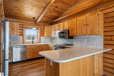 8315 Mulberry Ln, Charlevoix, MI 49720 - photo 4