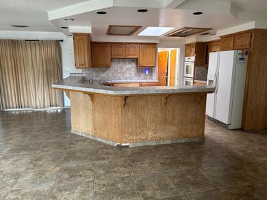 2436 N Fowler Ave, Fresno, CA 93727 - photo 7