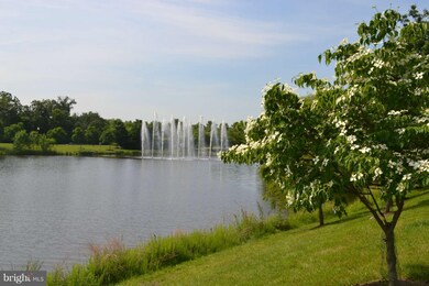 25280 Lake Shore Square unit 302, Chantilly, VA 20152 - photo 5