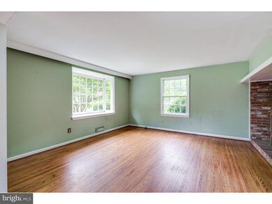 420 Covered Bridge Rd, Cherry Hill, NJ 08034 - photo 4