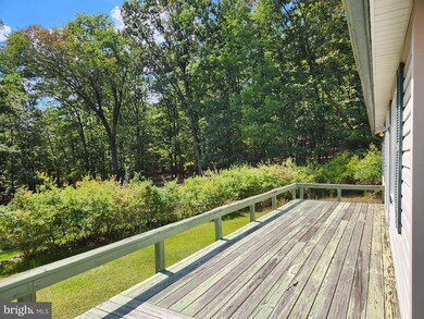 228 Greenbriar Ln, Berkeley Springs, WV 25411 - photo 6