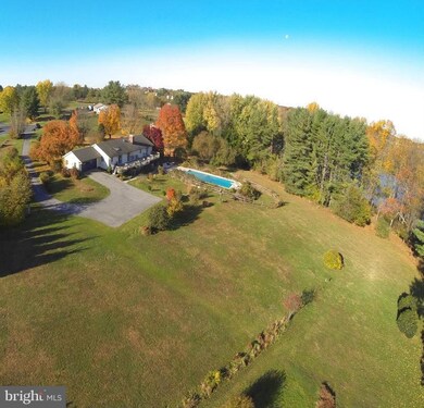 6200 Candle Ct, Sykesville, MD 21784 - photo 2