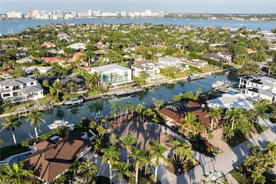 526 N Spoonbill Dr, Sarasota, FL 34236 - photo 6