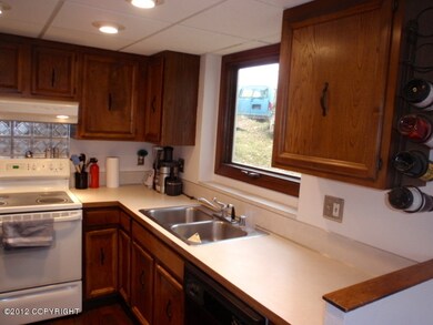 3591 Lynn Dr unit 2, Anchorage, AK 99508 - photo 5