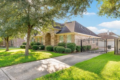 18011 Oakfield Glen Ln, Cypress, TX 77433 - photo 2