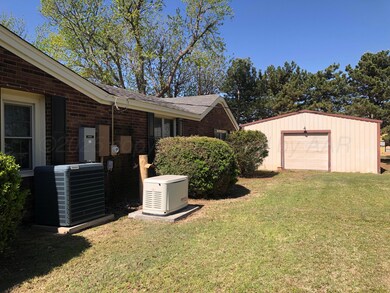 203 Pine St, McLean, TX 79057 - photo 6