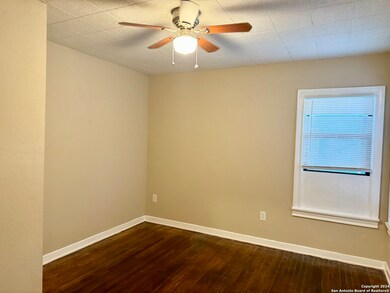 211 E Bonner Ave, San Antonio, TX 78214 - photo 7