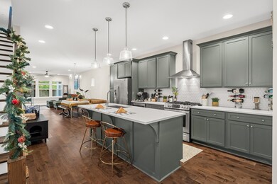 2141 Rosemary Ln, Nashville, TN 37210 - photo 4