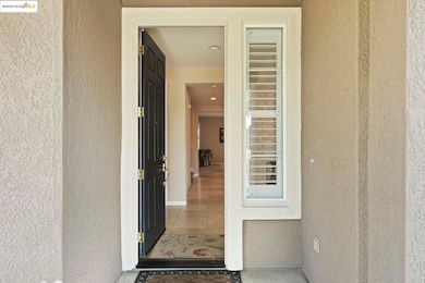 588 Barsetti Ct, Galt, CA 95632 - photo 6