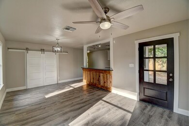 305 Shaw Ave, Fredericksburg, TX 78624 - photo 5