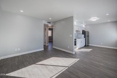 1224 E Dunlap Ave unit 3, Phoenix, AZ 85020 - photo 3