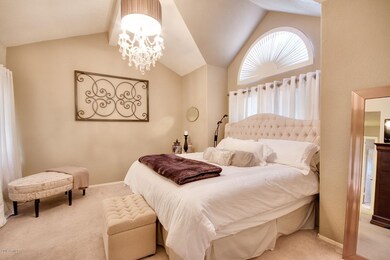 7957 E Joshua Tree Ln-26