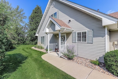 9061 Underwood Ln N, Maple Grove, MN 55369 - photo 2