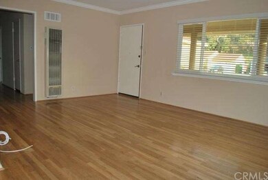 Living room and enter