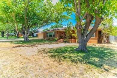 710 Norton St, Weatherford, TX 76086 - photo 3