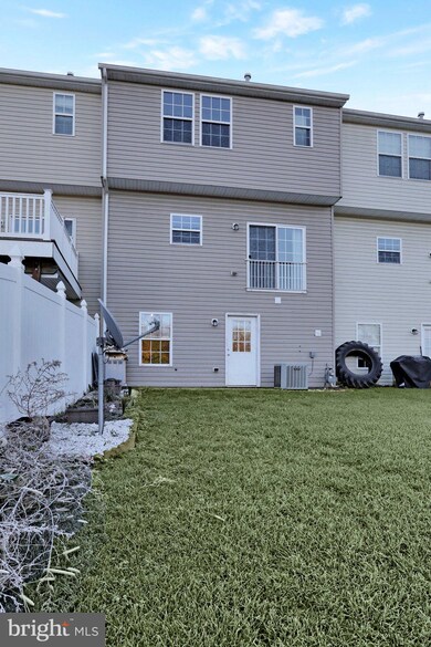 10340 Bridle Ct, Hagerstown, MD 21740 - photo 7