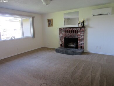 1715 Dorothy St, Longview, WA 98632 - photo 4