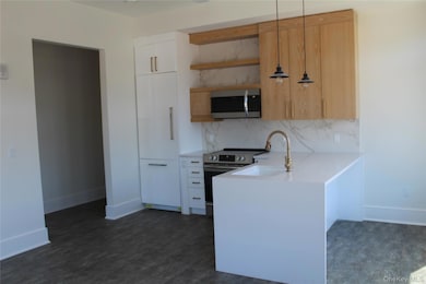 331 E Main St unit 204, Riverhead, NY 11901 - photo 2