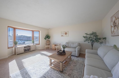 1527 Atherton Way, Salinas, CA 93906 - photo 7