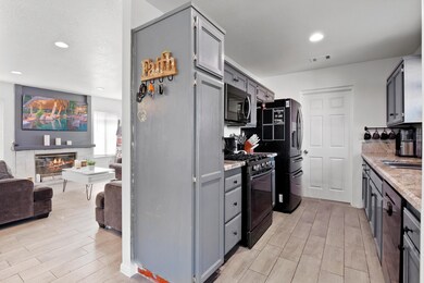 3472 Granite Ct, Rosamond, CA 93560 - photo 7