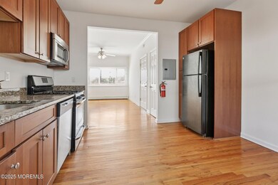 501 Main St unit 30, Avon By the Sea, NJ 07717 - photo 5