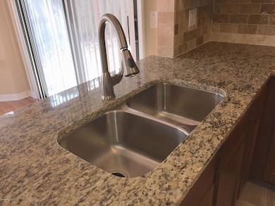 7926 Painted Oak Dr, Jacksonville, FL 32210 - photo 3