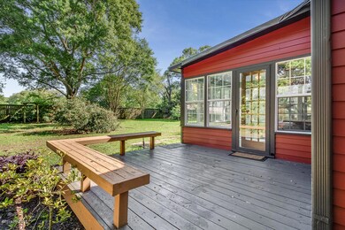 Deck 2 (off of Sun Room)