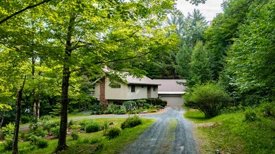 2405 Willard Rd, Quechee, VT 05059 - photo 2