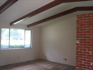 Vaulted & beamed greatroom - new carpet