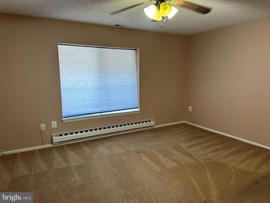 3500 Forest Edge Dr unit 3F, Silver Spring, MD 20906 - photo 3
