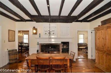 16 Hancock St, Plainville, MA 02762 - photo 5