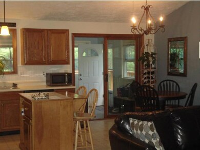 385 Hackett Hill Rd, Hooksett, NH 03106 - photo 3