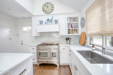 523 W Lyon Farm Dr, Greenwich, CT 06831 - photo 7