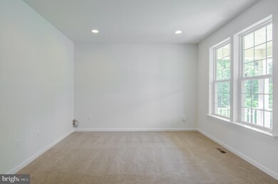 3804 Grafton Ct, Triangle, VA 22172 - photo 7