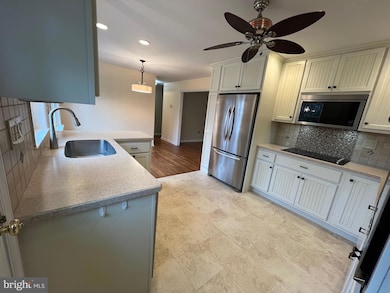 1812 Kepler Rd, Pottstown, PA 19464 - photo 4