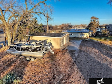 2 S Shore Dr, Columbus, NE 68601 - photo 4