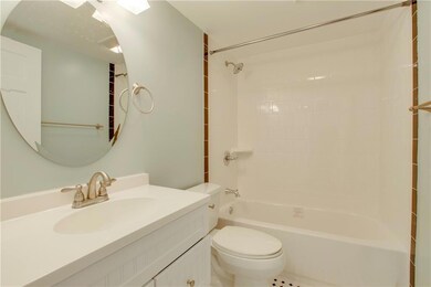 2720 Coliseum St unit 9, New Orleans, LA 70130 - photo 4