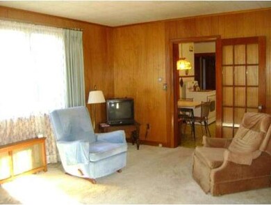 126 N Broadway, Haverhill, MA 01832 - photo 3