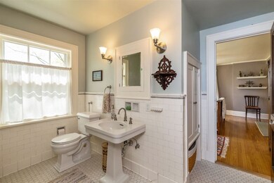 356 Forest Dr SE, Cedar Rapids, IA 52403 - photo 6