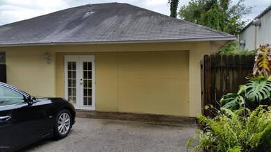209 Oak St, Cocoa, FL 32922 - photo 2