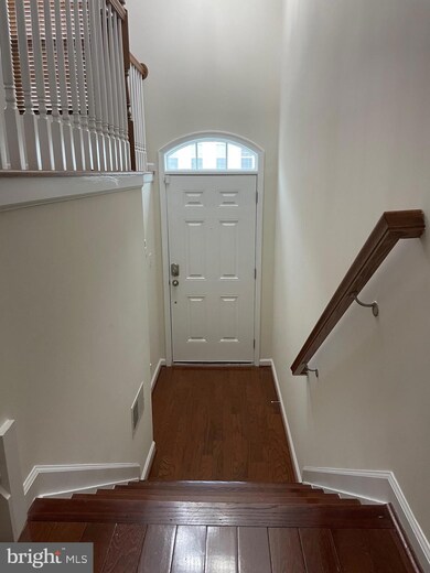 8529 Crooked Tree Ln, Laurel, MD 20724 - photo 2