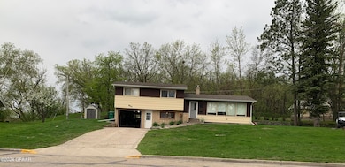 411 Emmerling Circle-11