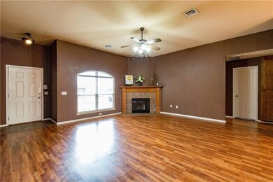 4405 Spotted Owl Cir, Norman, OK 73072 - photo 3