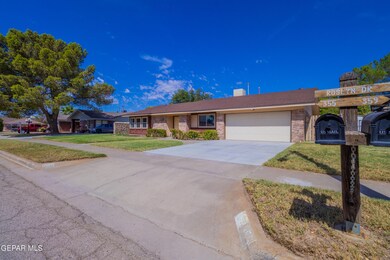355 Roslyn Dr, Horizon City, TX 79928 - photo 3