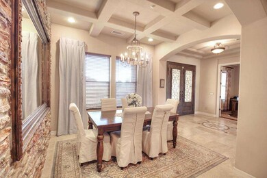 Formal Dining to Entry
