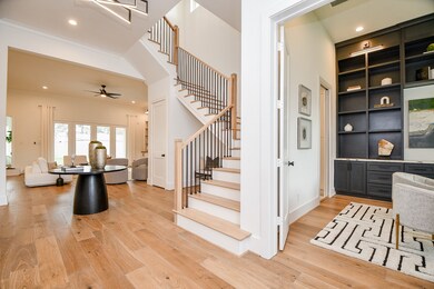 1240 Candlelight Ln, Houston, TX 77018 - photo 4